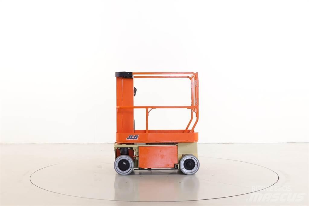 JLG 1230ES Vertikālie pacēlāji