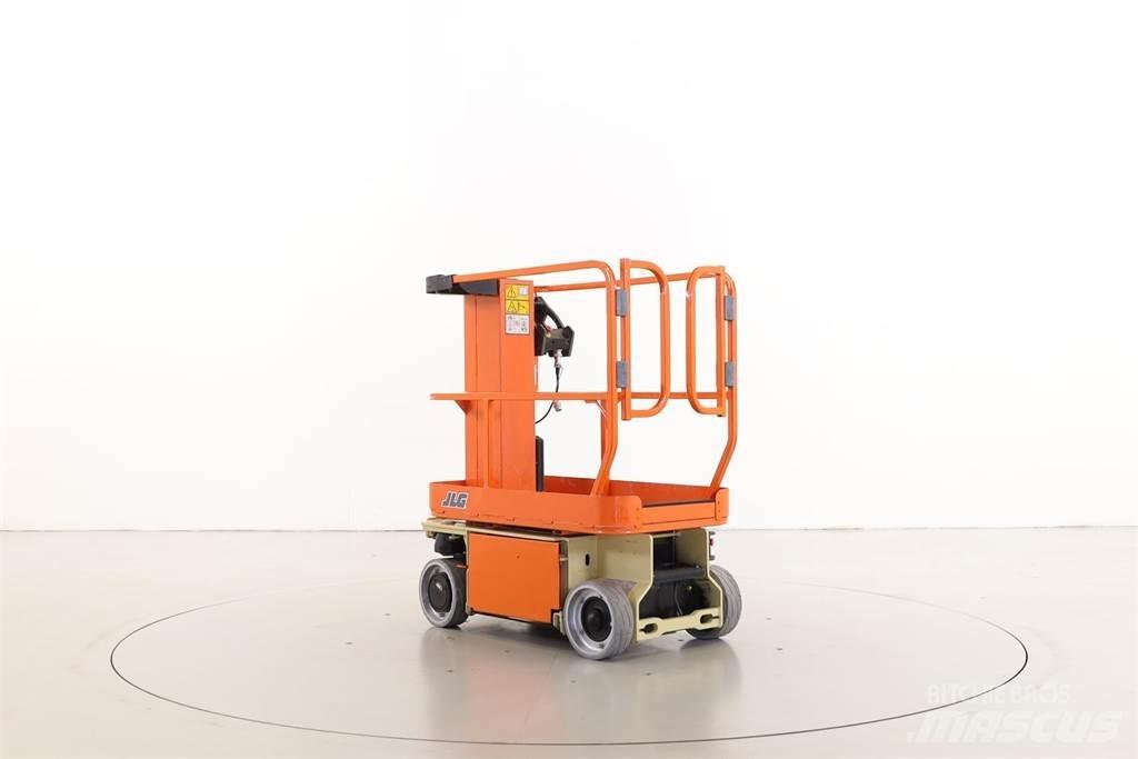 JLG 1230ES Vertikālie pacēlāji
