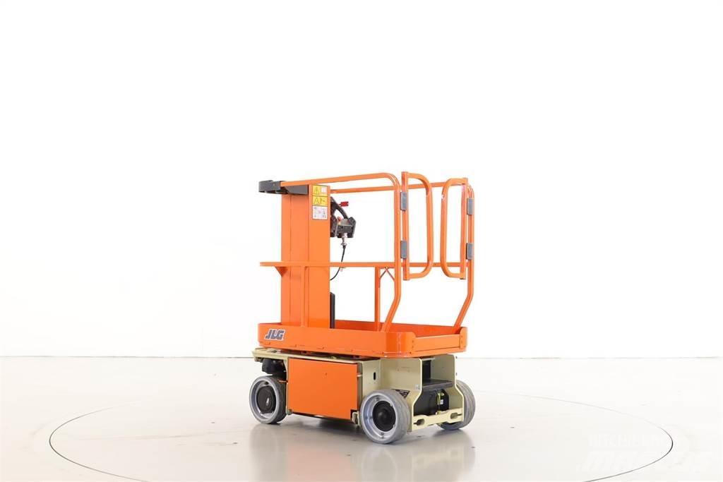 JLG 1230ES Vertikālie pacēlāji