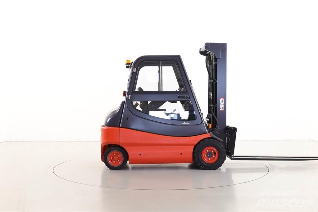 Linde E30-02/336 Elektriskie iekrāvēji