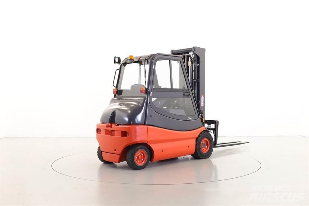 Linde E30-02/336 Elektriskie iekrāvēji