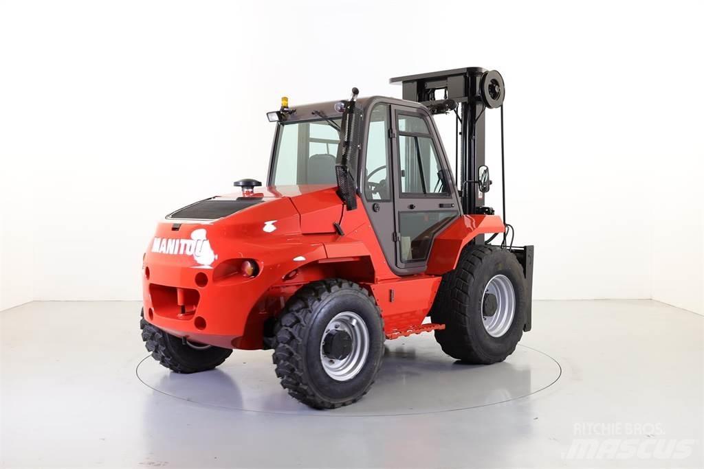 Manitou M50-4 Tehnika ar dīzeļa dzinēju