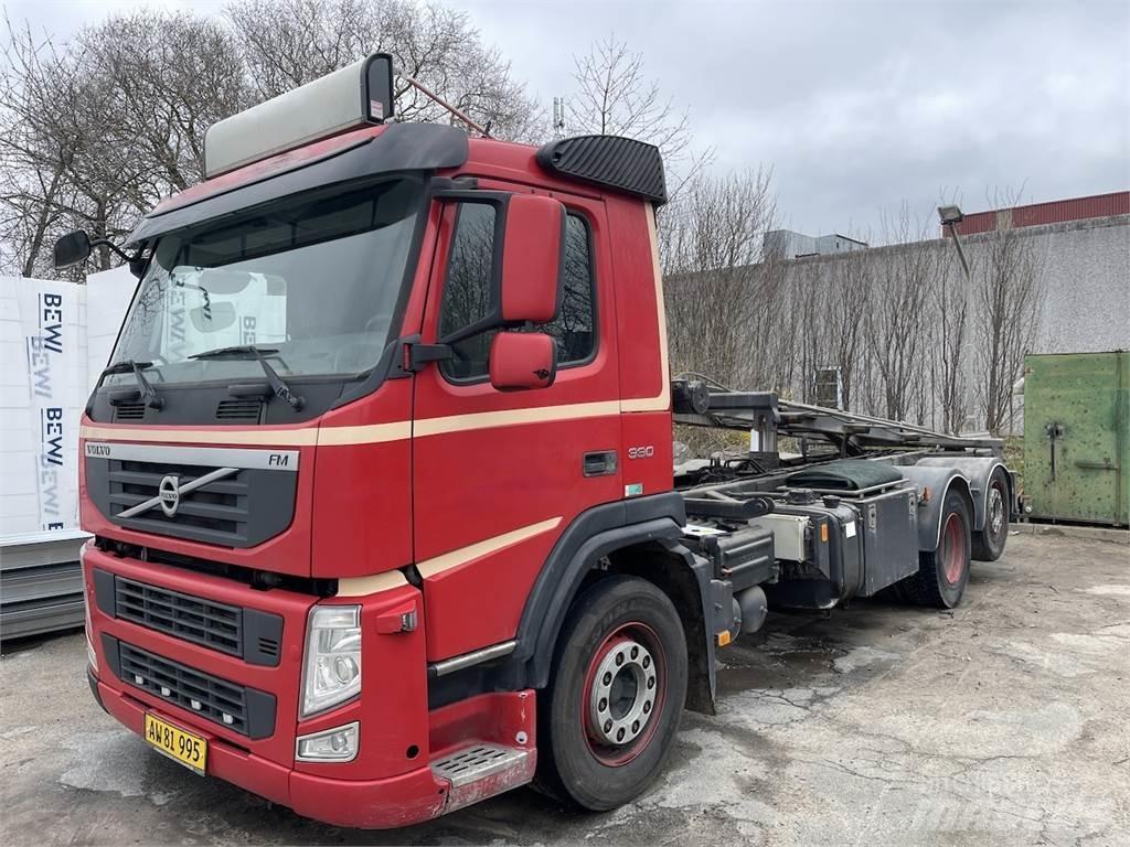 Volvo FM330 Sawo Kabeļu pacēlājs nomontējamām kravas mašīnām