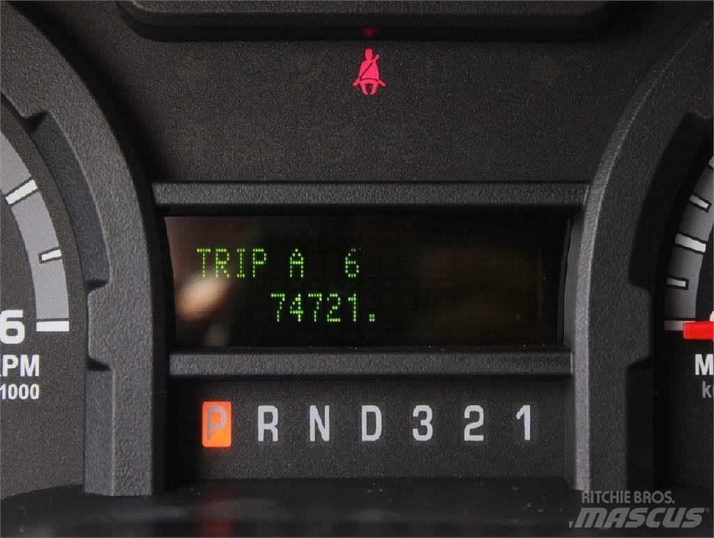 Ford E350 Pacēlāji uz automašīnas bāzes