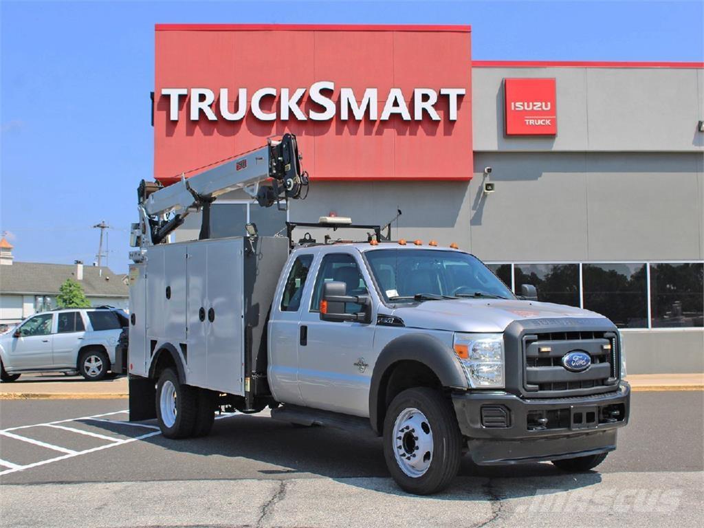Ford F-550 Evakuators ar manipulatoru