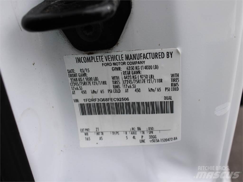 Ford F350 Platformas/izkraušana no sāniem