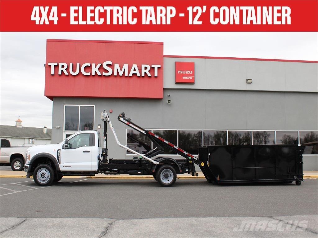 Ford F550 Smagās mašīnas ar konteineriem