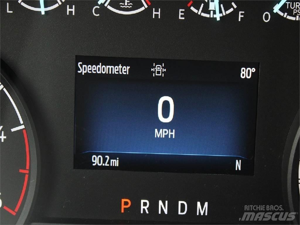 Ford F550 Šasija ar kabīni