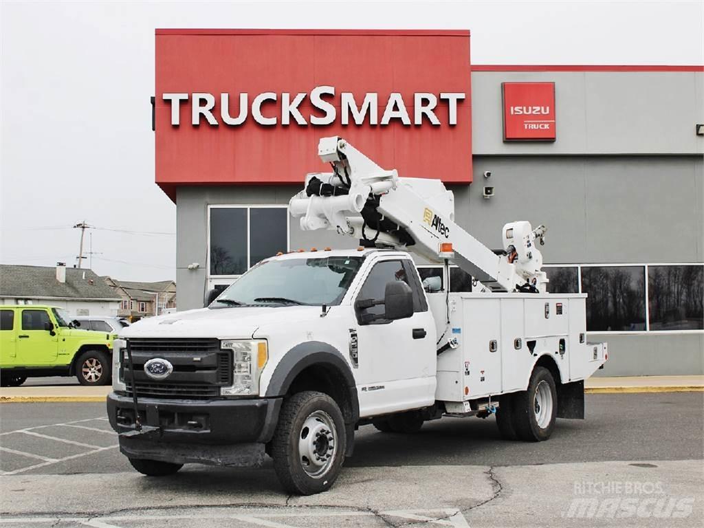 Ford F550 Pacēlāji uz automašīnas bāzes