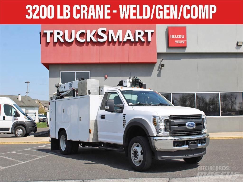 Ford F550 Smagās mašīnas ar celtni