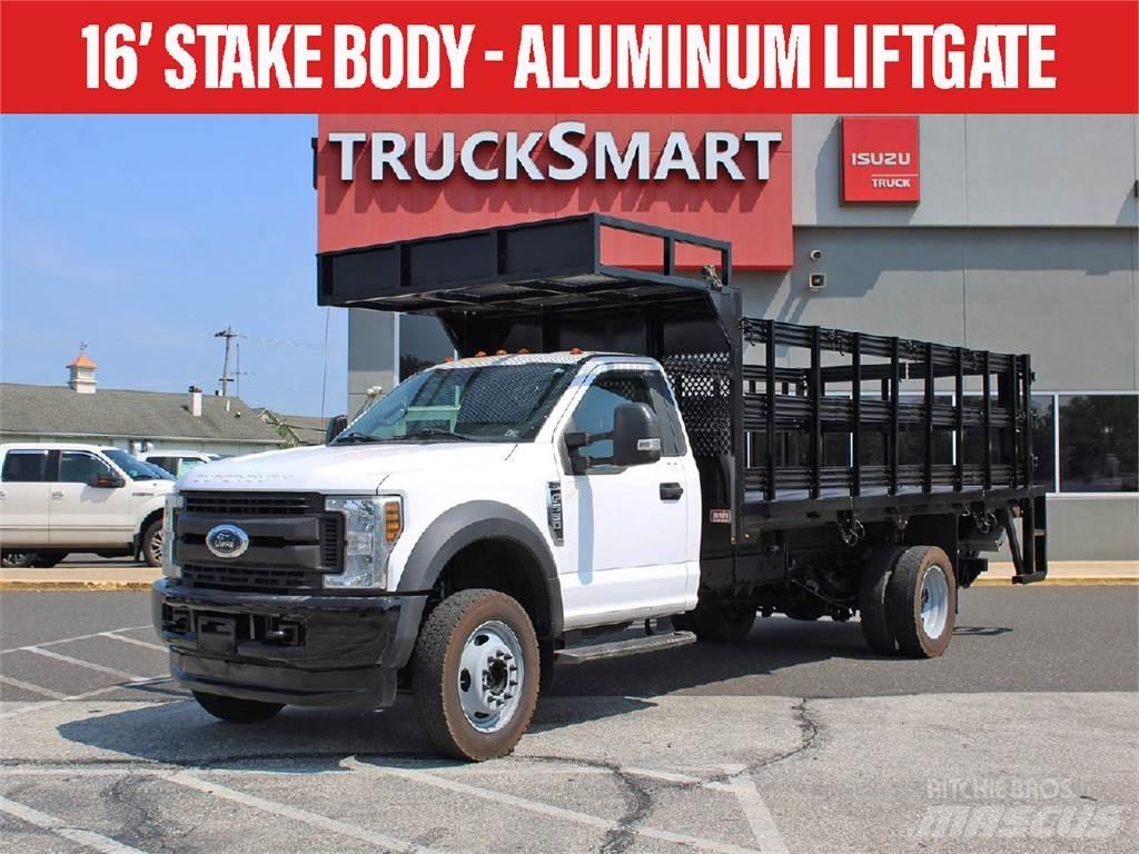 Ford F550 Platformas/izkraušana no sāniem