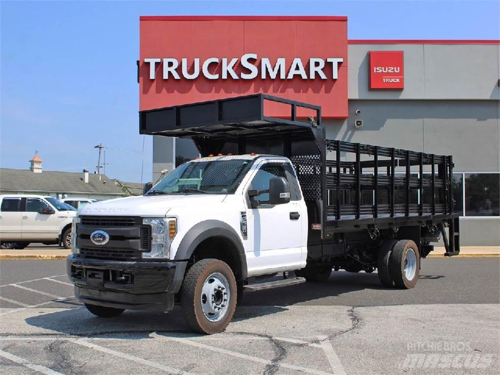 Ford F550 Platformas/izkraušana no sāniem