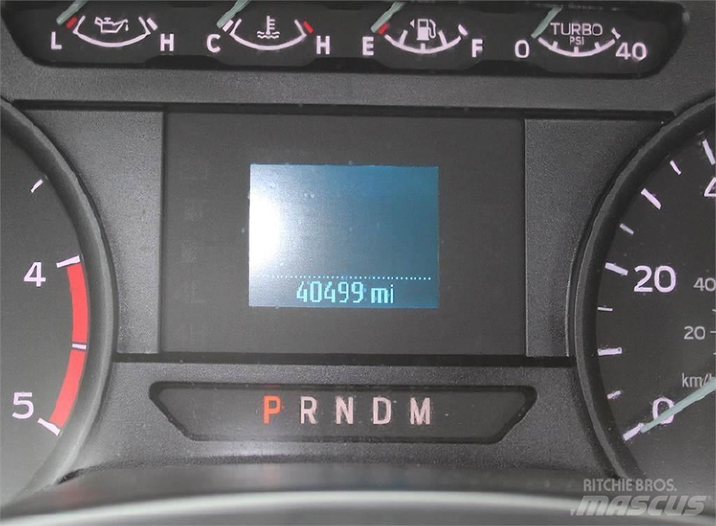 Ford F550 Pilsētas atkritumvedēji