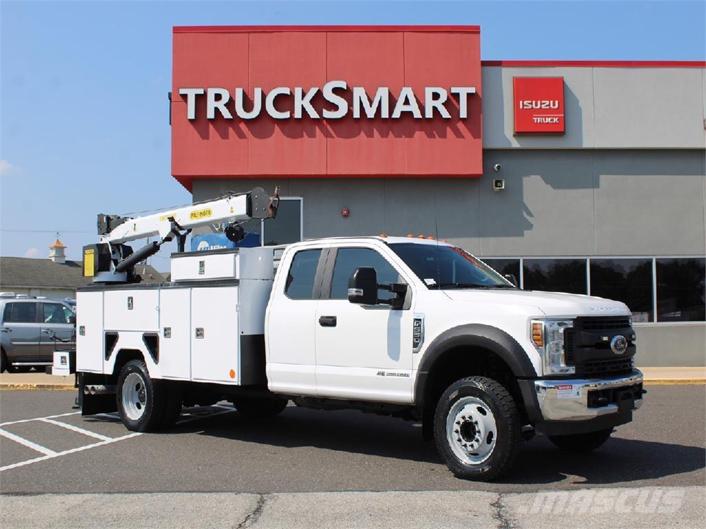 Ford F550 Evakuators ar manipulatoru