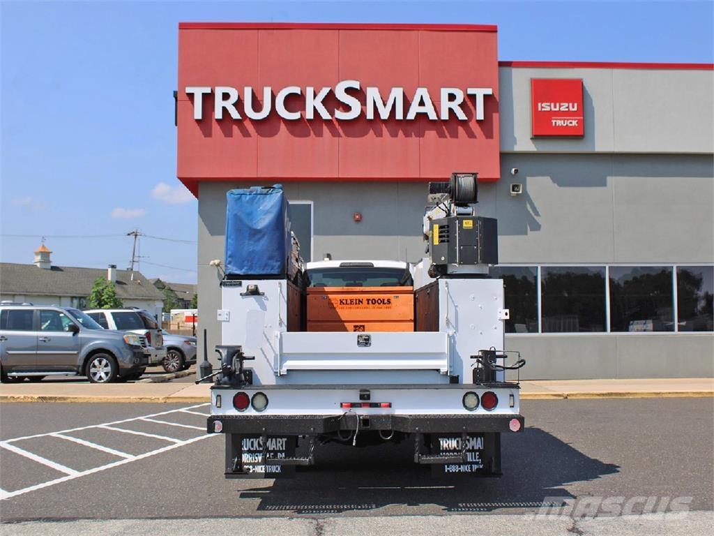 Ford F550 Evakuators ar manipulatoru