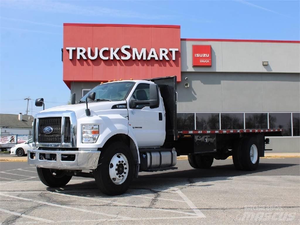 Ford F650 Platformas/izkraušana no sāniem