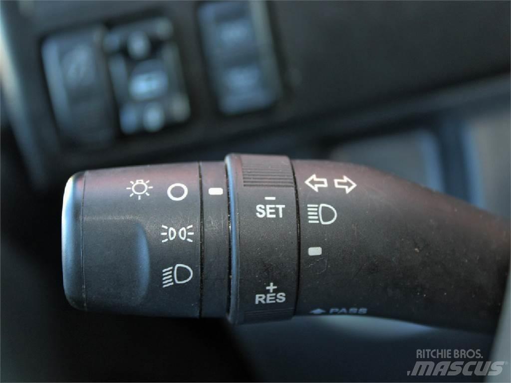 Isuzu NRR Furgons