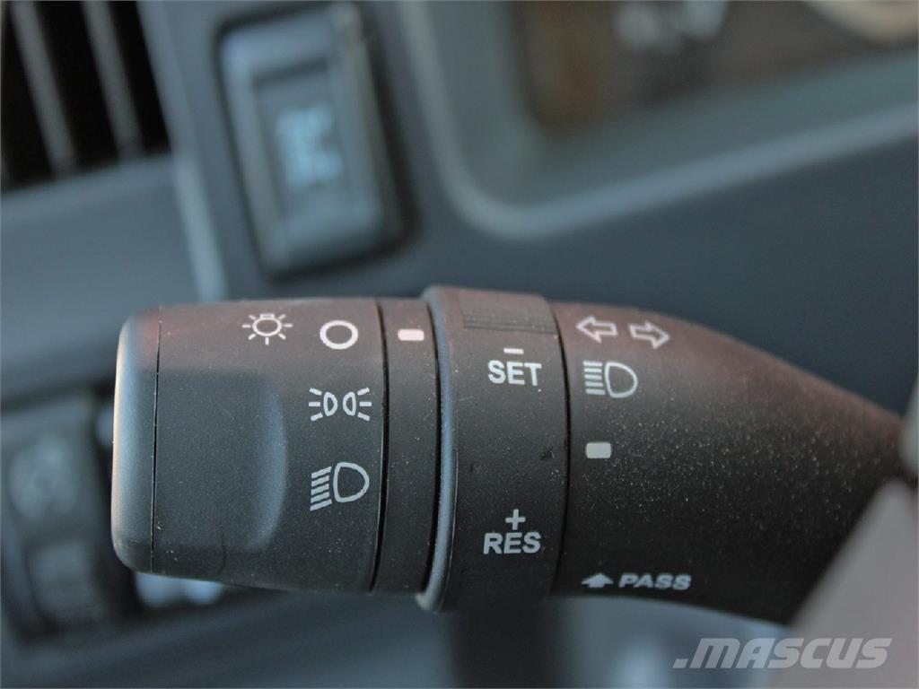 Isuzu NRR Pilsētas atkritumvedēji