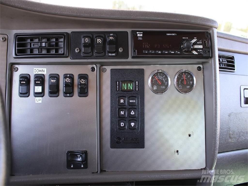 Kenworth T370 Platformas/izkraušana no sāniem