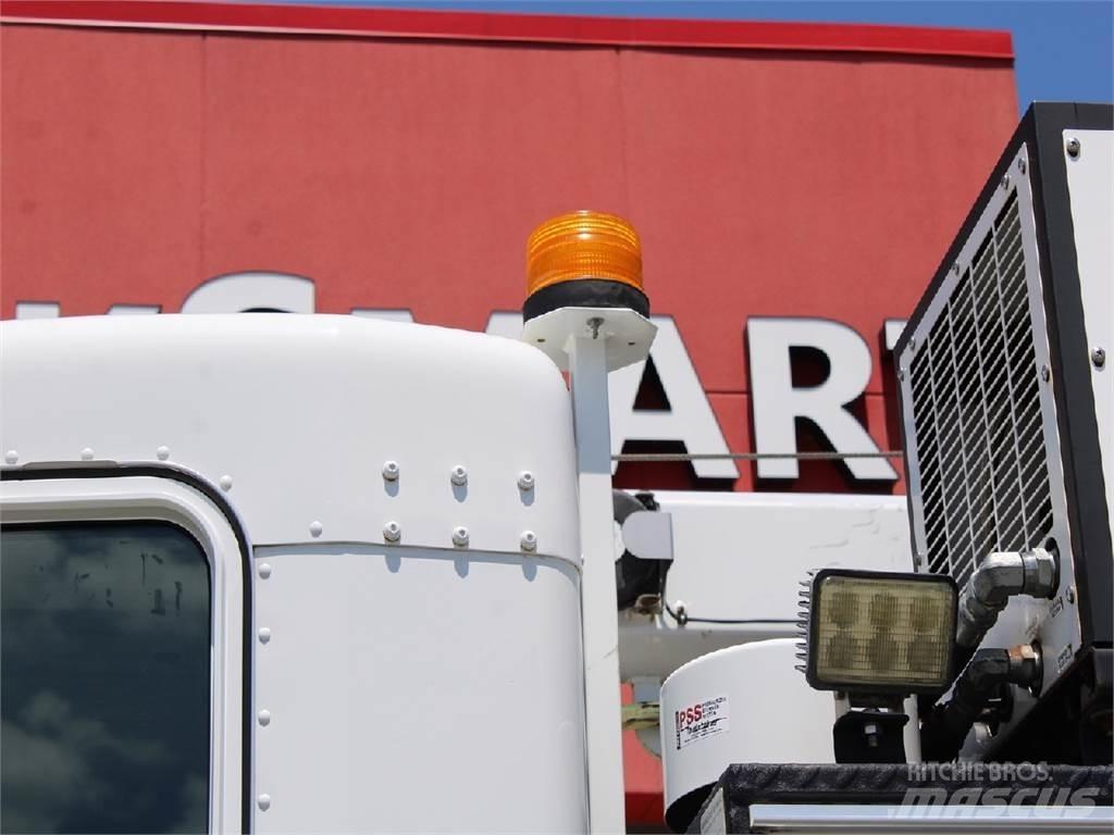 Kenworth T370 Evakuators ar manipulatoru