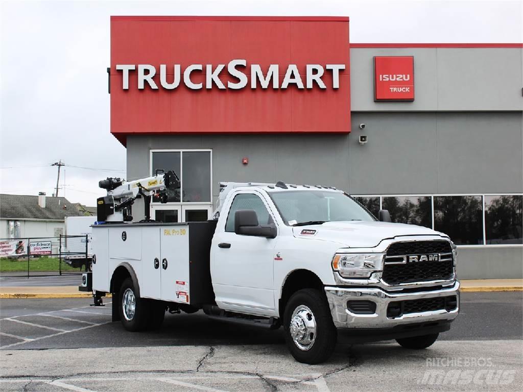 RAM 3500 Evakuators ar manipulatoru