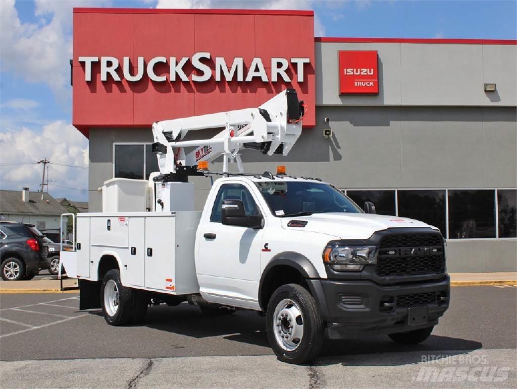 RAM 5500 Pacēlāji uz automašīnas bāzes