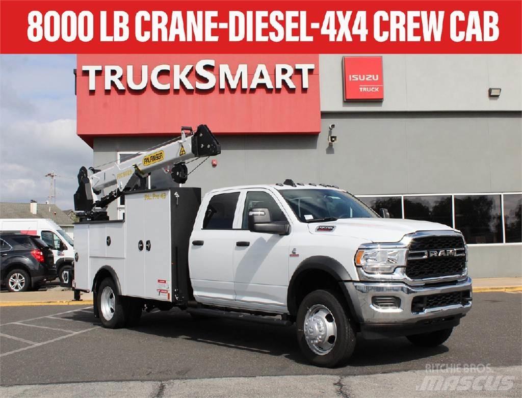 RAM 5500 Smagās mašīnas ar celtni
