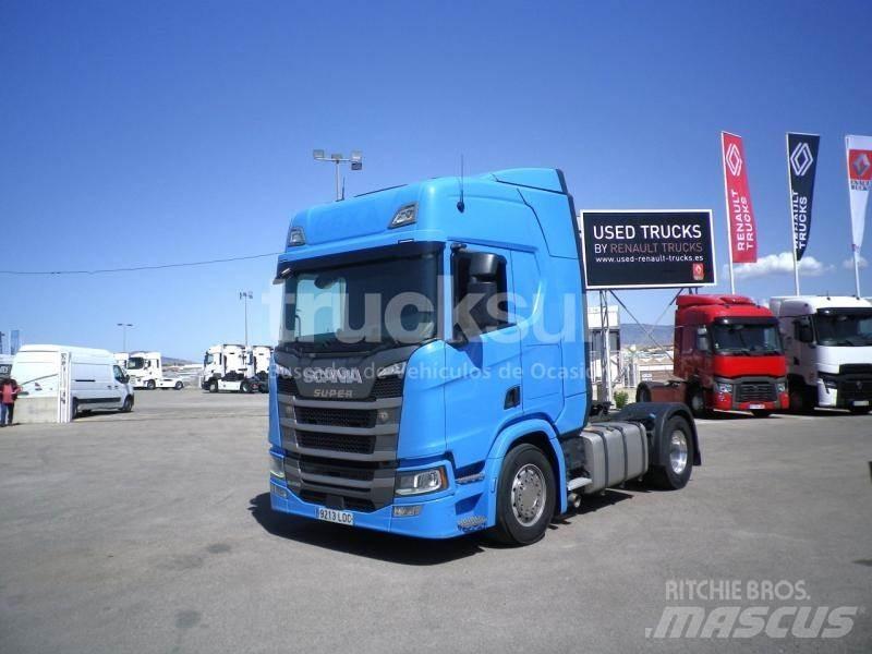 Scania R450 Vilcēji