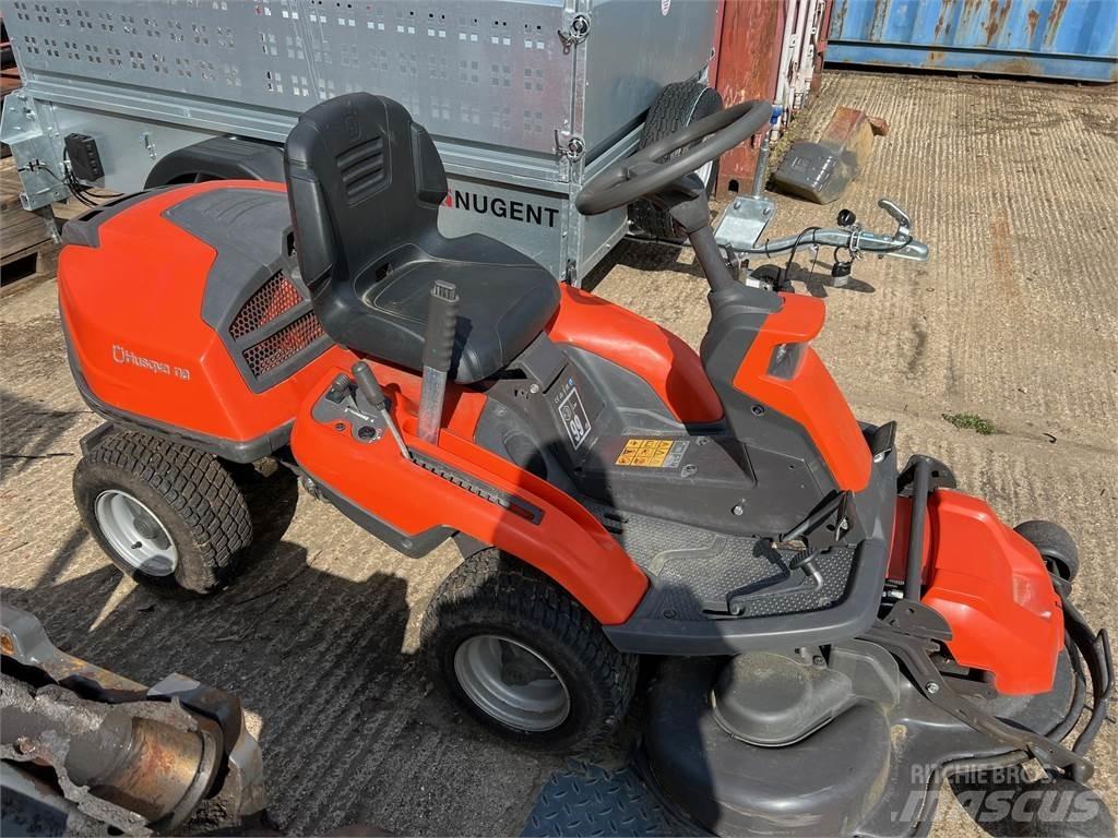 Husqvarna R216 Pļaujmašīnas