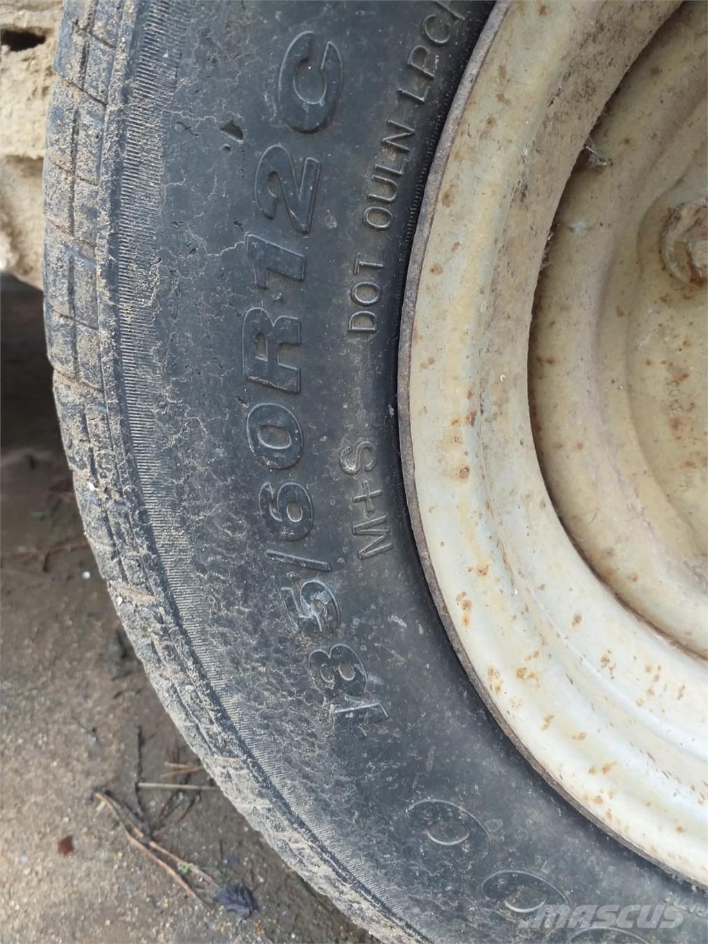 Ifor Williams 12FT Citas piekabes