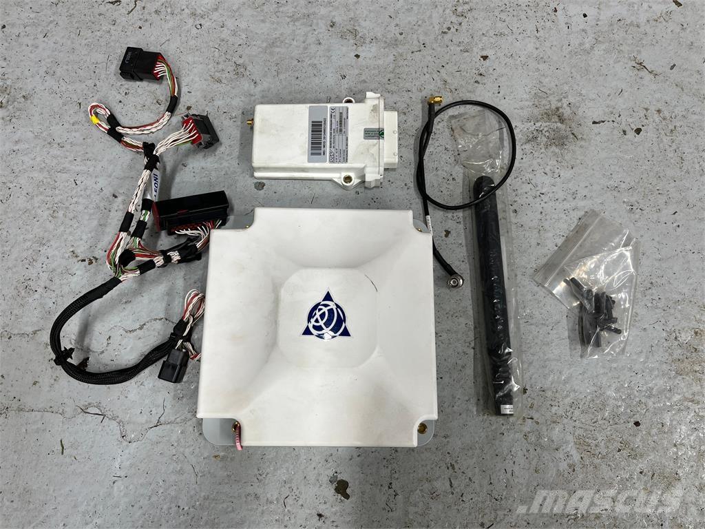 Trimble AG-382 GPS
