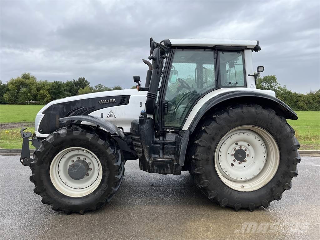 Valtra T203D Traktori