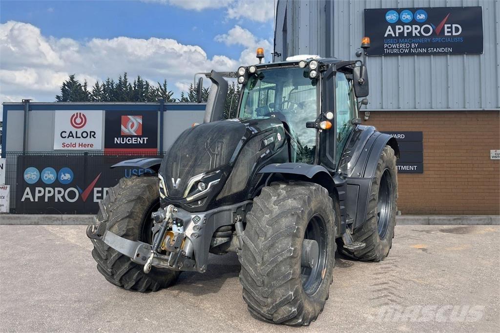 Valtra T255V Traktori