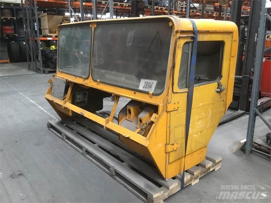 Faun KF lower cabin Kabīnes un interjers