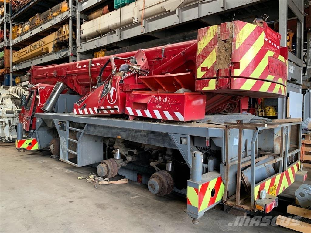 Grove GMK 3055 Visurgājēji celtņi
