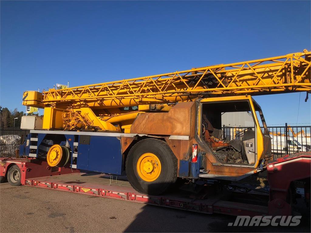 Liebherr LTM 1030-2 Visurgājēji celtņi
