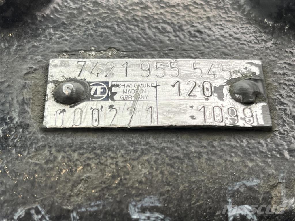  Steering box Pacēlāju/krānu aprīkojums