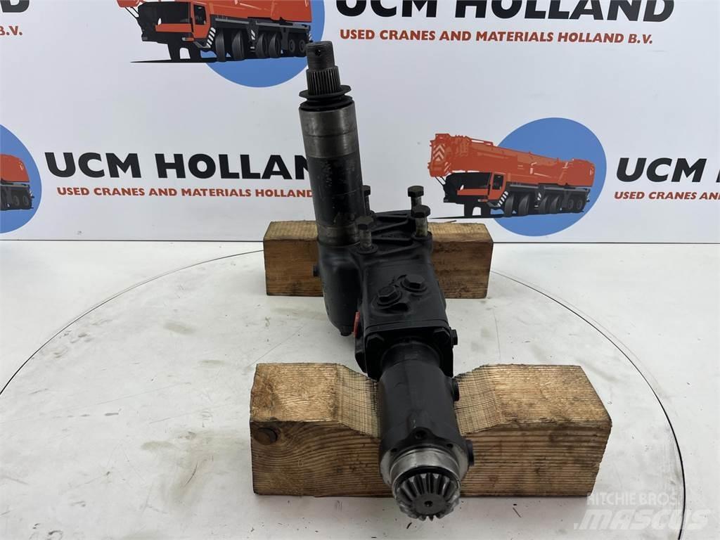  Steering box Pacēlāju/krānu aprīkojums