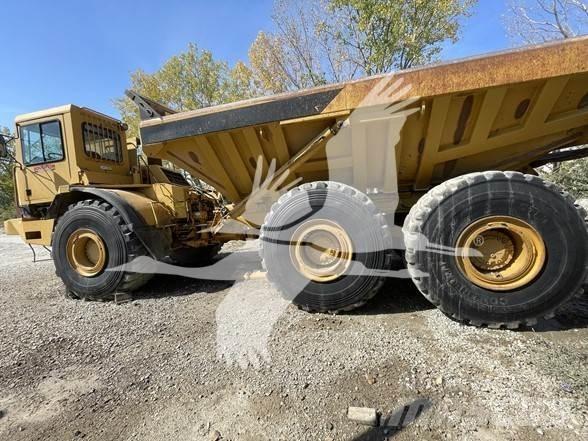 CAT D400D Artikulētie pašizgāzēji