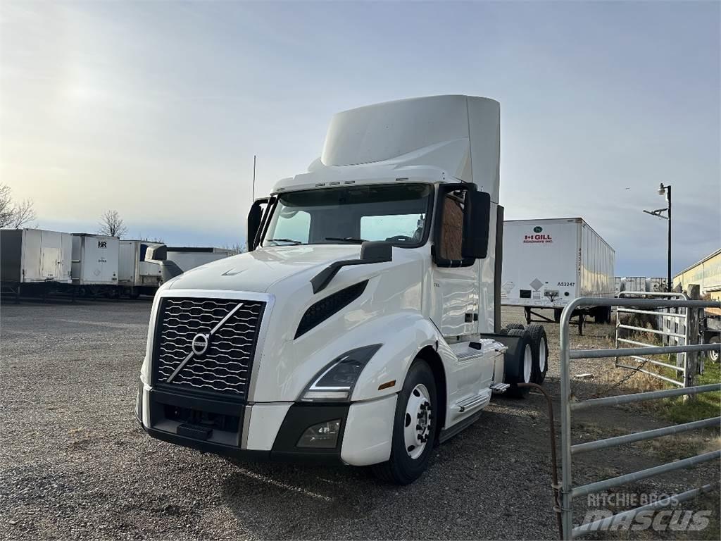 Volvo VNL300 Vilcēji