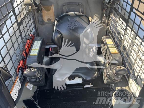 Bobcat T740 Lietoti riteņu kompaktiekrāvēji
