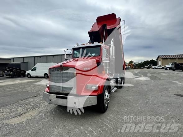 Kenworth T800 Pašizgāzējs