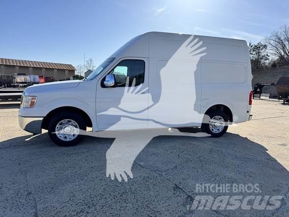 Nissan NV2500HD Būvniecība- Citi