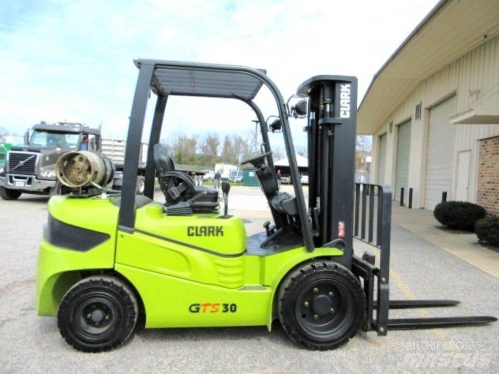 Clark GTS30L Būvniecība- Citi