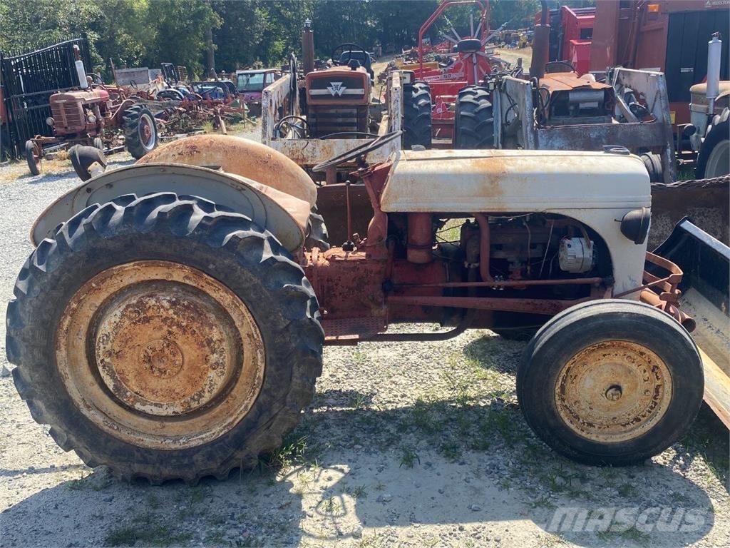 Ford 8N Būvniecība- Citi
