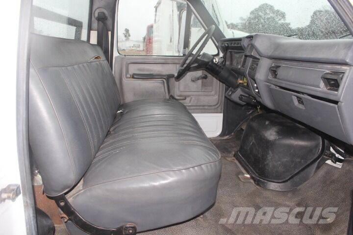 Ford F-600 Būvniecība- Citi