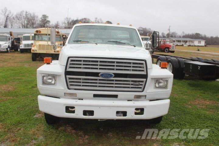 Ford F-600 Būvniecība- Citi