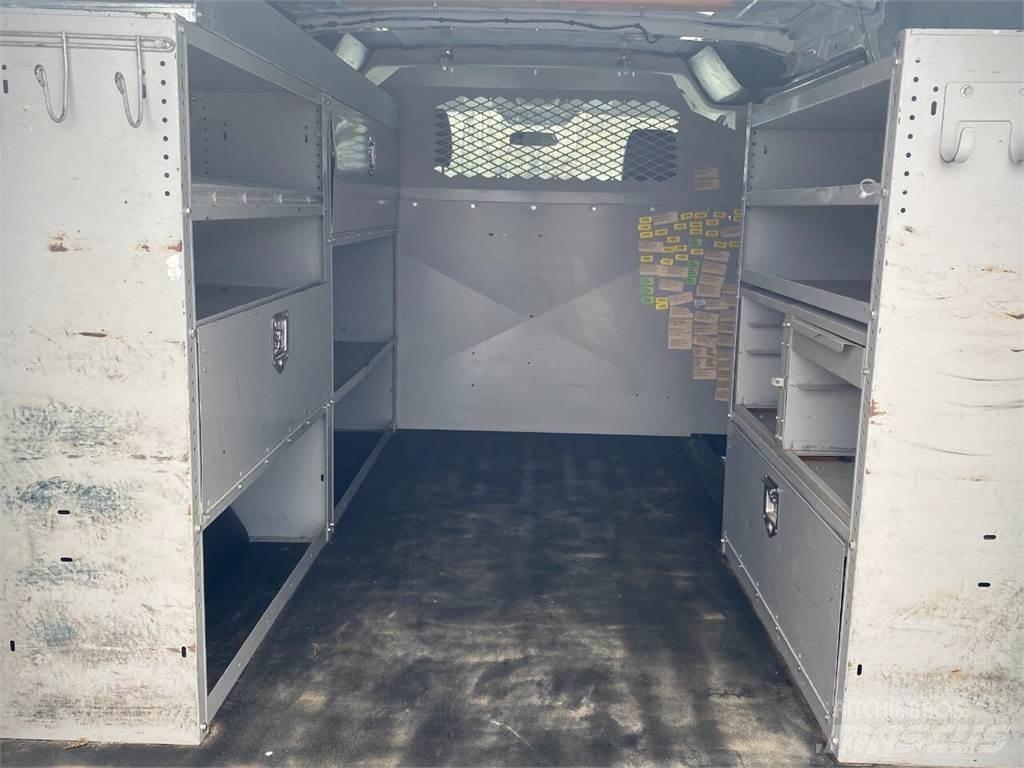 Ford Transit Būvniecība- Citi