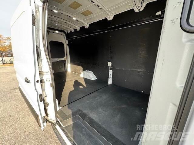 Ford Transit Būvniecība- Citi
