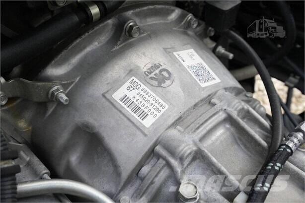 Isuzu NRR Evakuators ar manipulatoru